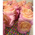 Lumânare Cilindru cu Trandafiri – Sculptură Florală Handmade - imagine 5